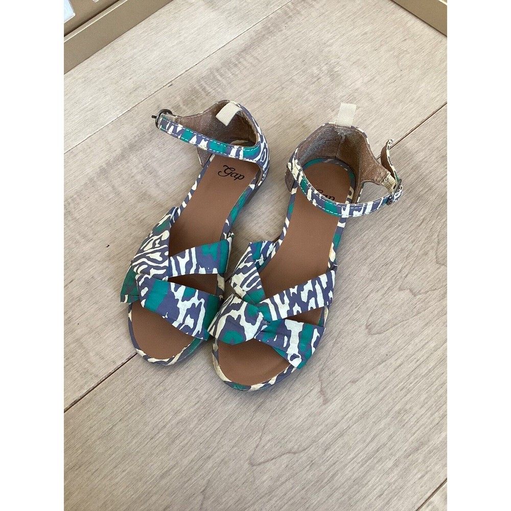 Gap us 11 todlers animal print girls strapy sandals shoes